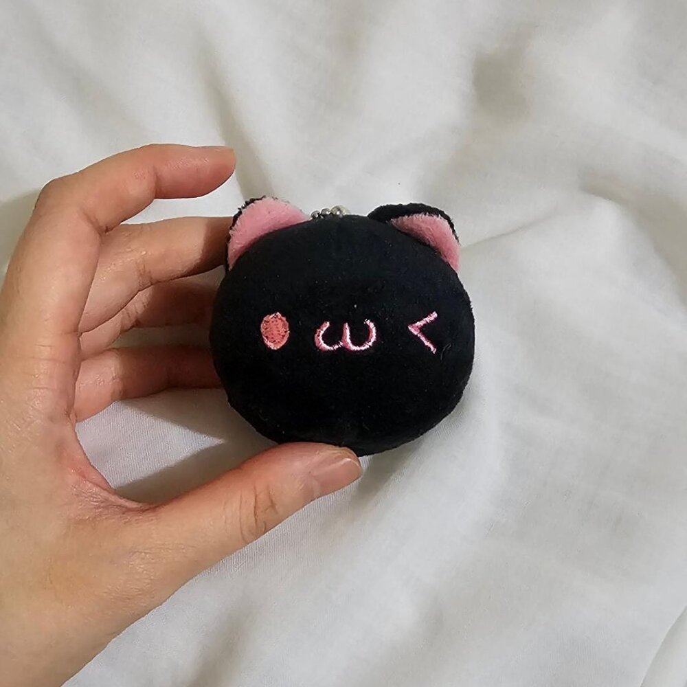 Emote Cat Mini Plushie